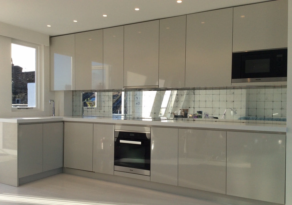 Reverse Gilded Glass Splashbacks