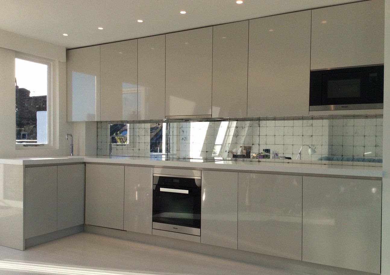 Reverse Gilded Glass Splashbacks