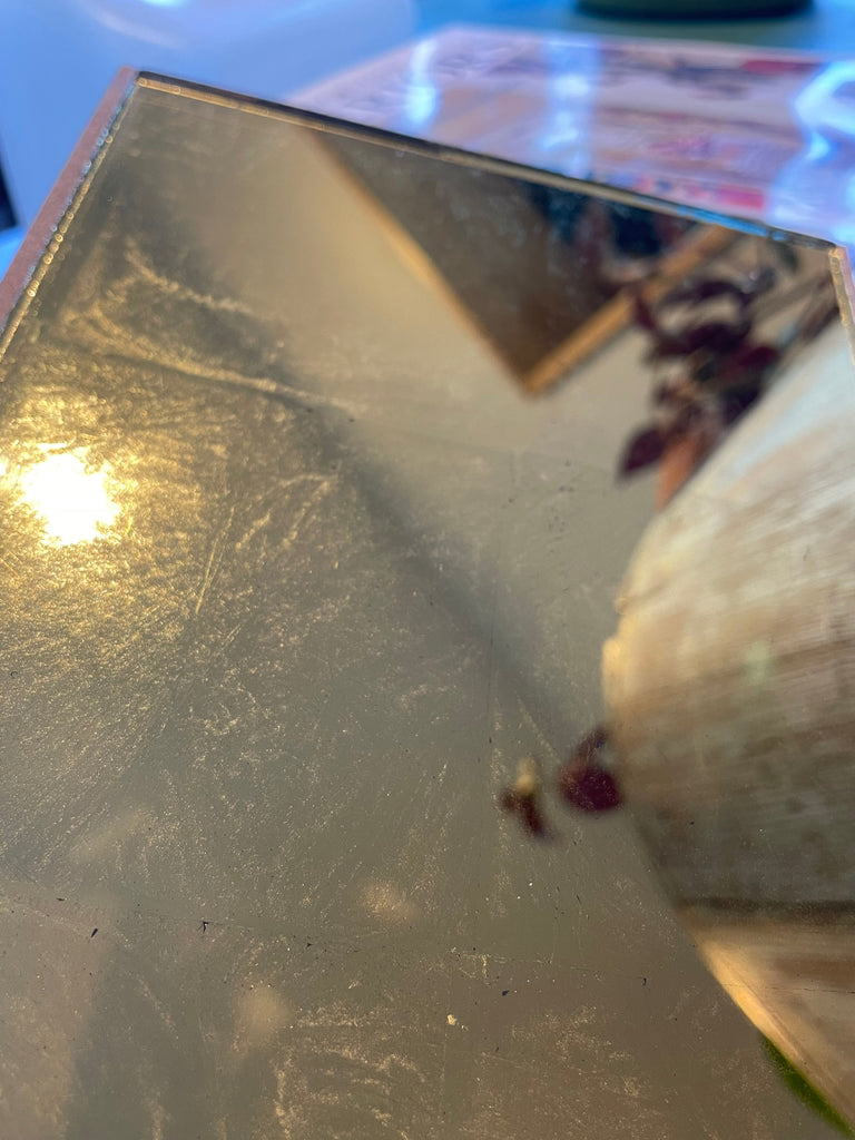 22ct Gold Leaf on Clear Sample