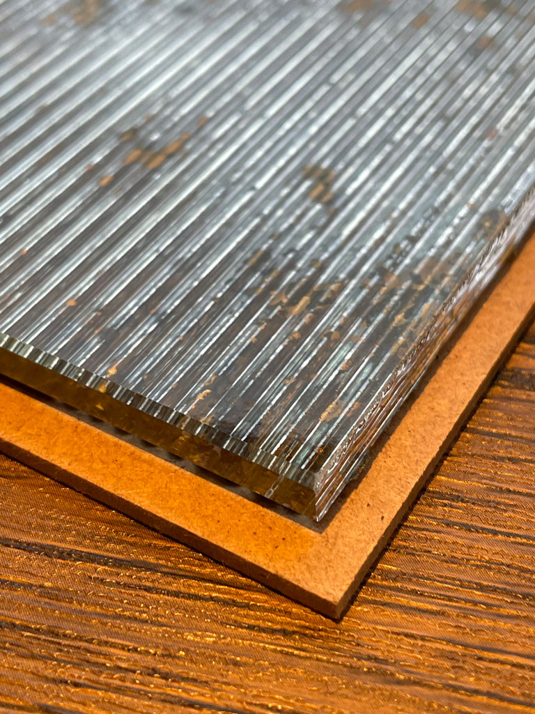 Gold Swathe on Ribbed Glass Sample