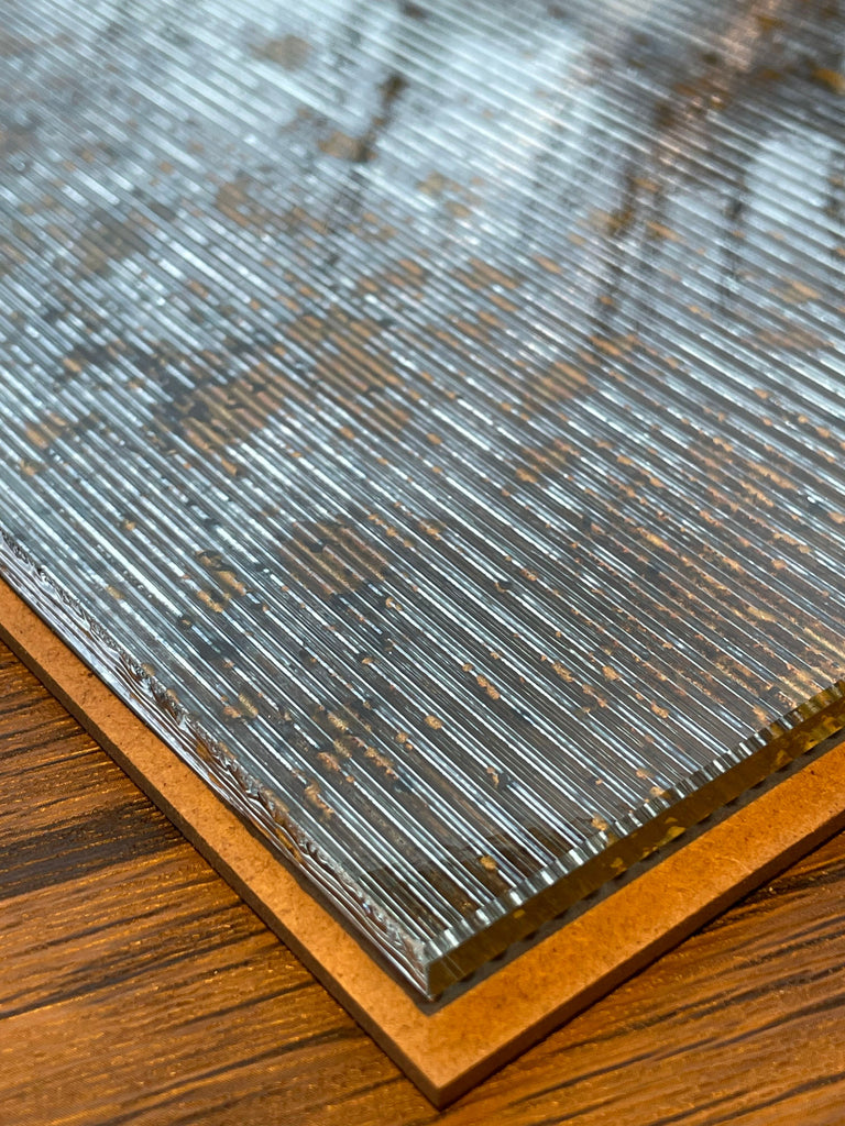 Gold Swathe on Ribbed Glass Sample