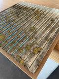 Gold Swathe on Fluted Glass Sample