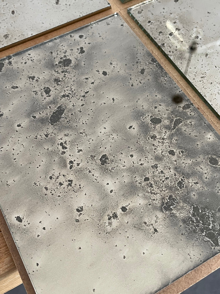 Vintage with Bronze Backing Paint Sample