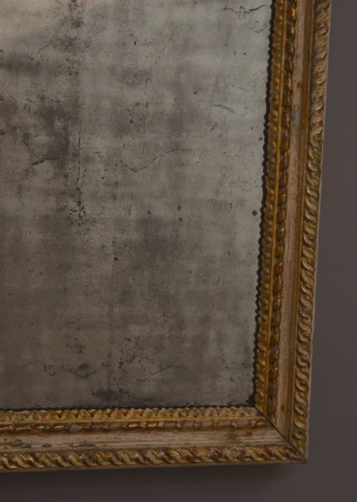 French Carved Giltwood Mirror