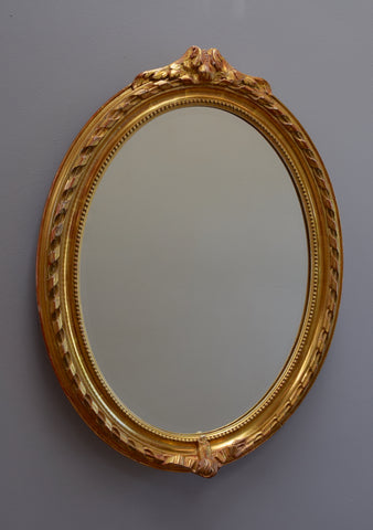 Early 20th Century Gilt English Oval Mirror 