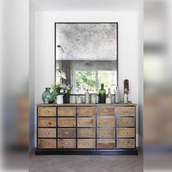 Mirror finish shop dresser